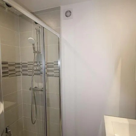 Domaine De A 600m De La Animations Piscines En Supplement Climatisee 3 6 Couchages Wifi - Lrtamb5 * بورتيراني