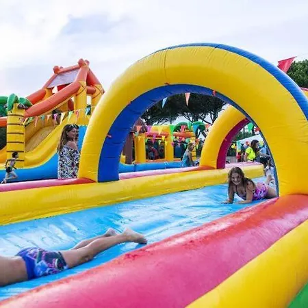 Domaine De A 600m De La Animations Piscines En Supplement Climatisee 3 6 Couchages Wifi - Lrtamb5