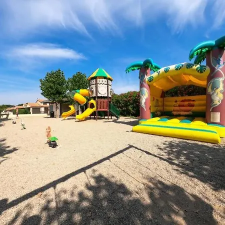Domaine De A 600m De La Animations Piscines En Supplement Climatisee 3 6 Couchages Wifi - Lrtamb5 فيلة *
