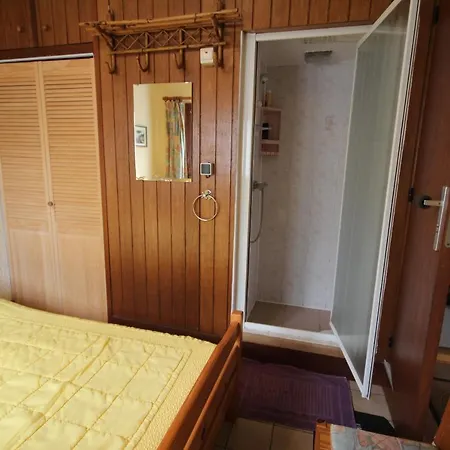 Domaine De Vacances: Beachside With Pool And Wi-fi Villa