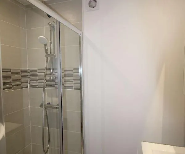 Domaine De A 600m De La Animations Piscines En Supplement Climatisee 3 6 Couchages Wifi - Lrtamb5 * Portiragnes