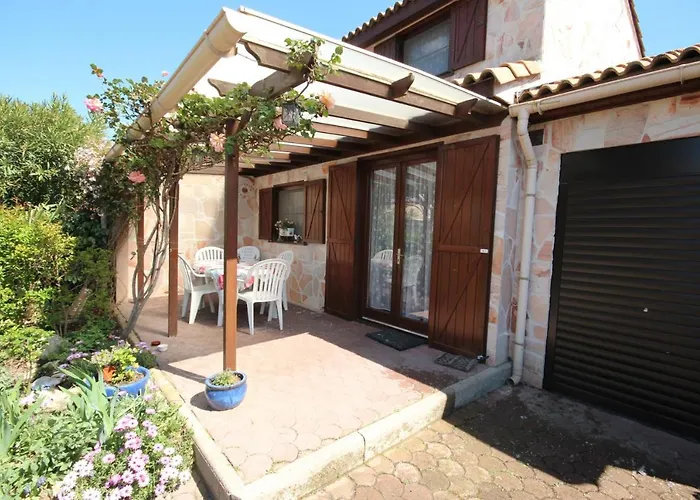 Domaine De A 600m De La Animations Piscines En Supplement Climatisee 3 6 Couchages Wifi - Lrtamb5 *