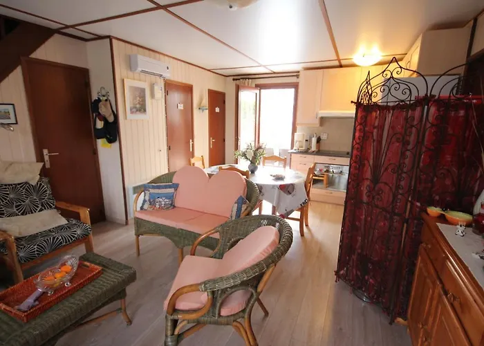 Domaine De A 600m De La Animations Piscines En Supplement Climatisee 3 6 Couchages Wifi - Lrtamb5 * Portiragnes