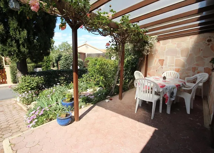 Willa Domaine De A 600m De La Animations Piscines En Supplement Climatisee 3 6 Couchages Wifi - Lrtamb5